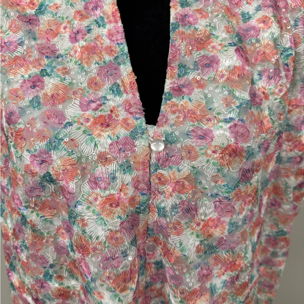Floral Ruffle Blouse - Multicolor - Picture 2 of 4